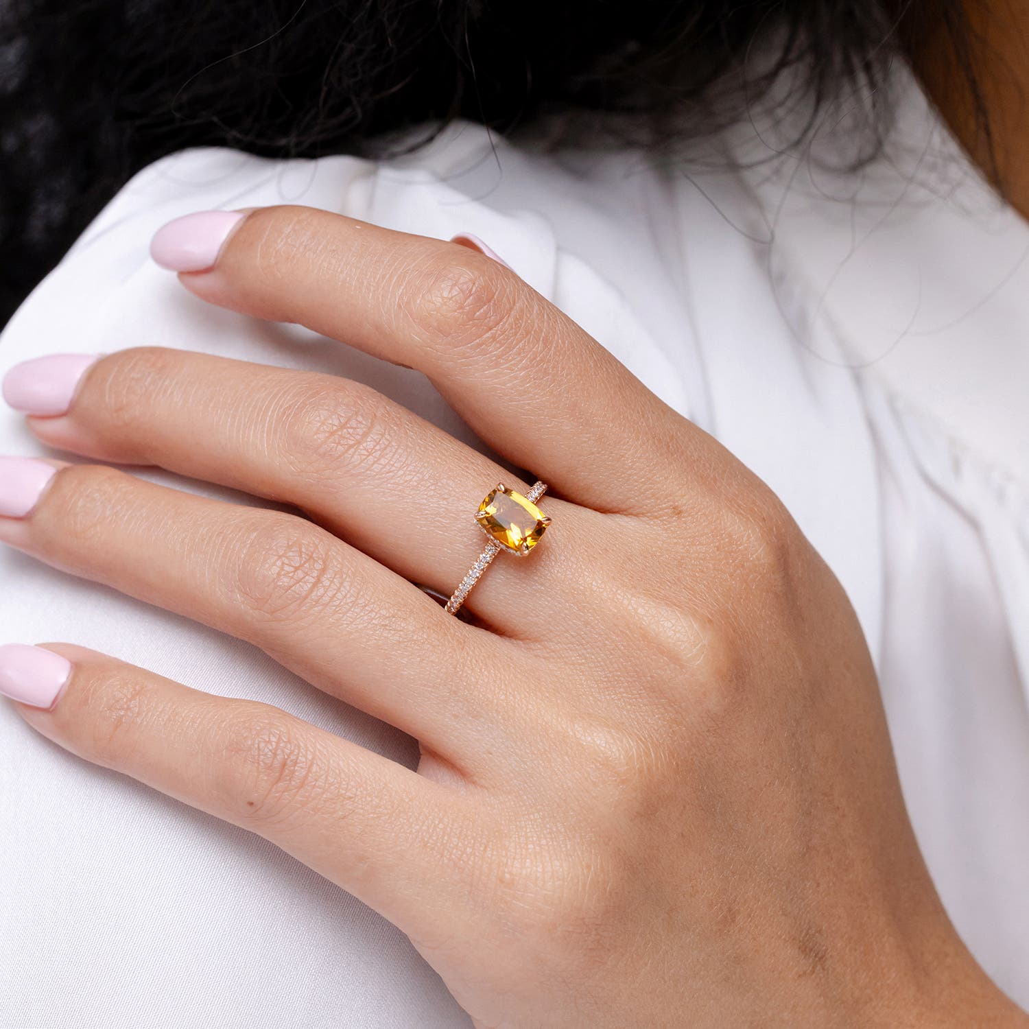 SR1068CTD lifestyle image - lifestyle 4