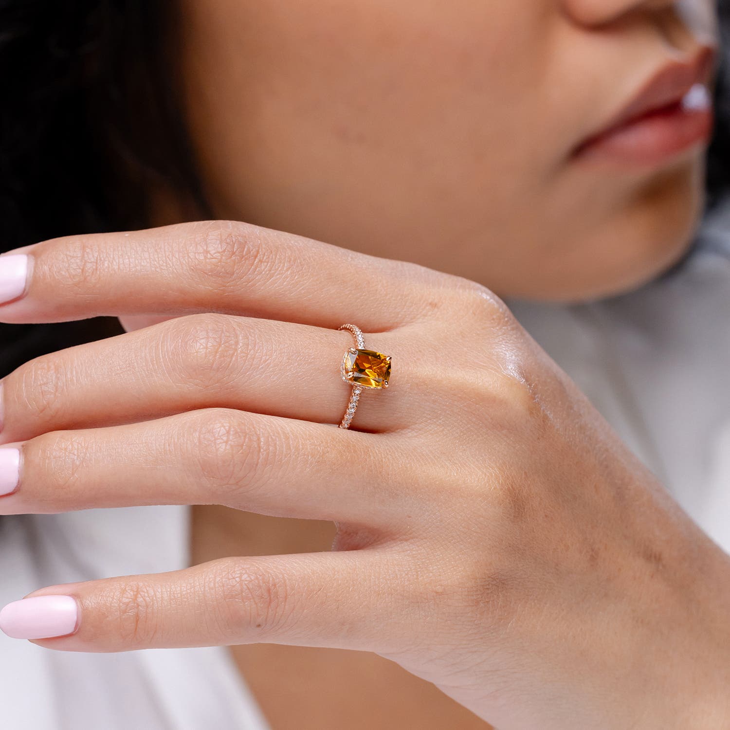 SR1068CTD lifestyle image - lifestyle 5