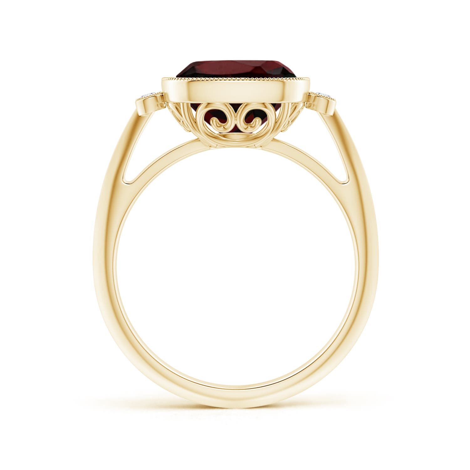 AA - Garnet / 3.64 CT / 14 KT Yellow Gold