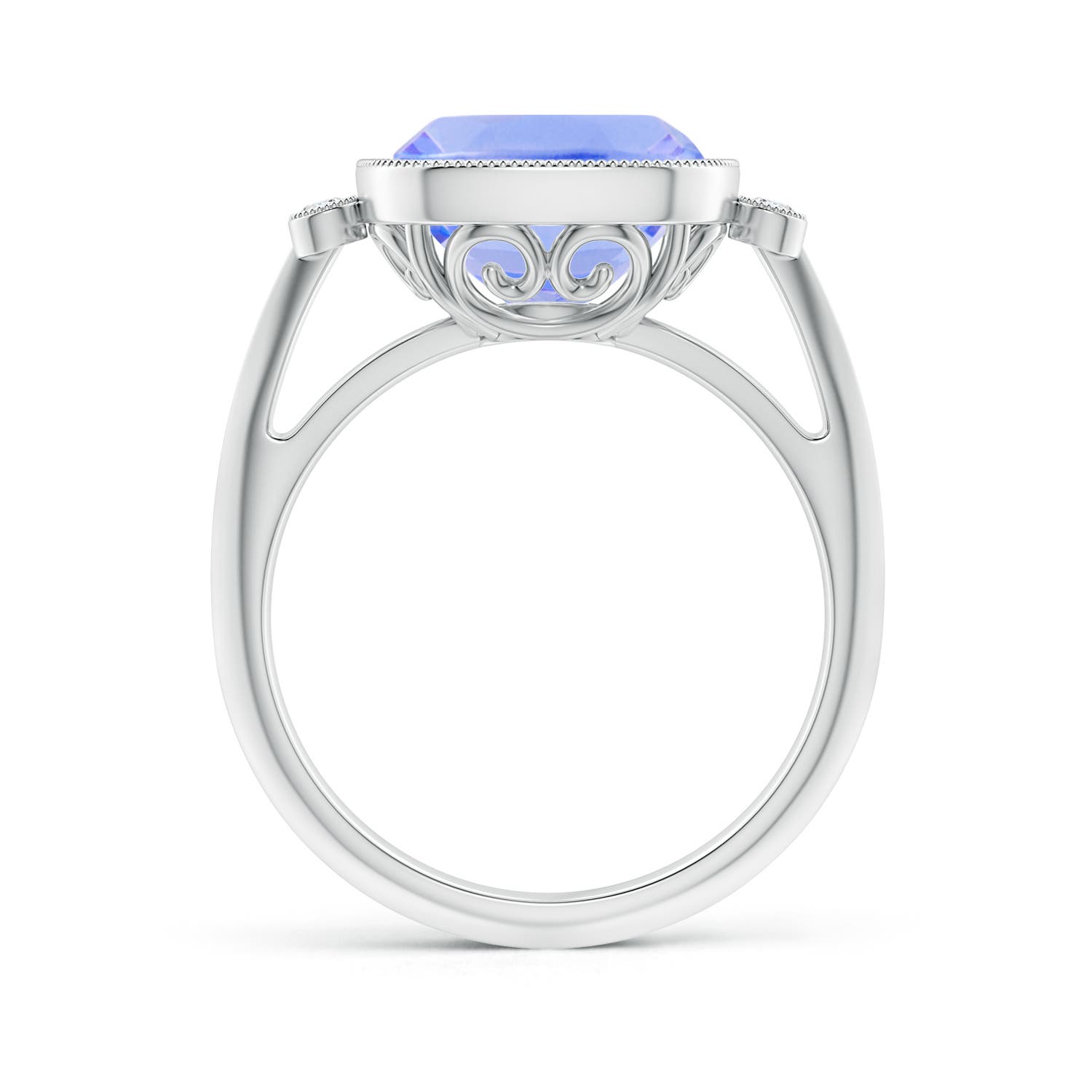 A - Tanzanite / 4.56 CT / 14 KT White Gold