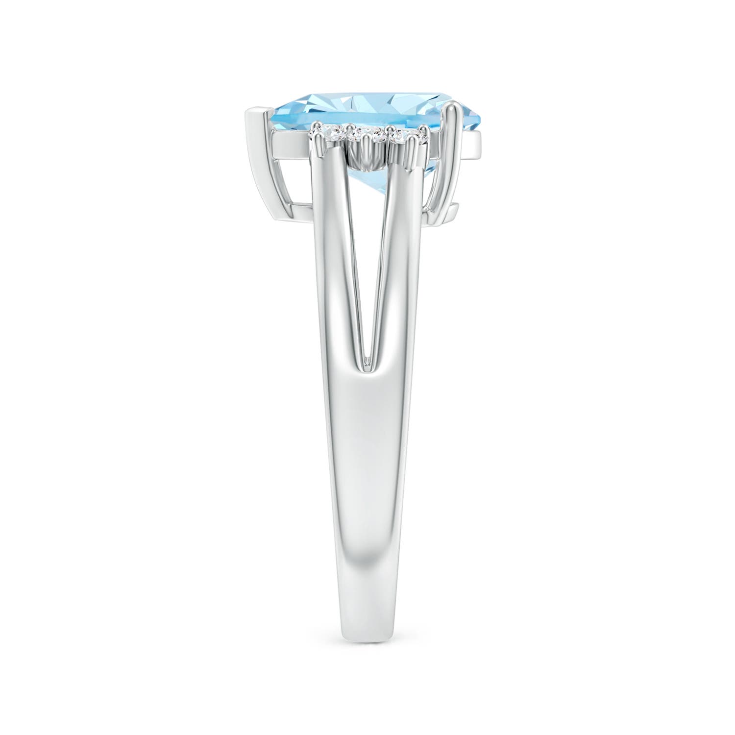 AAA - Aquamarine / 1.73 CT / 14 KT White Gold