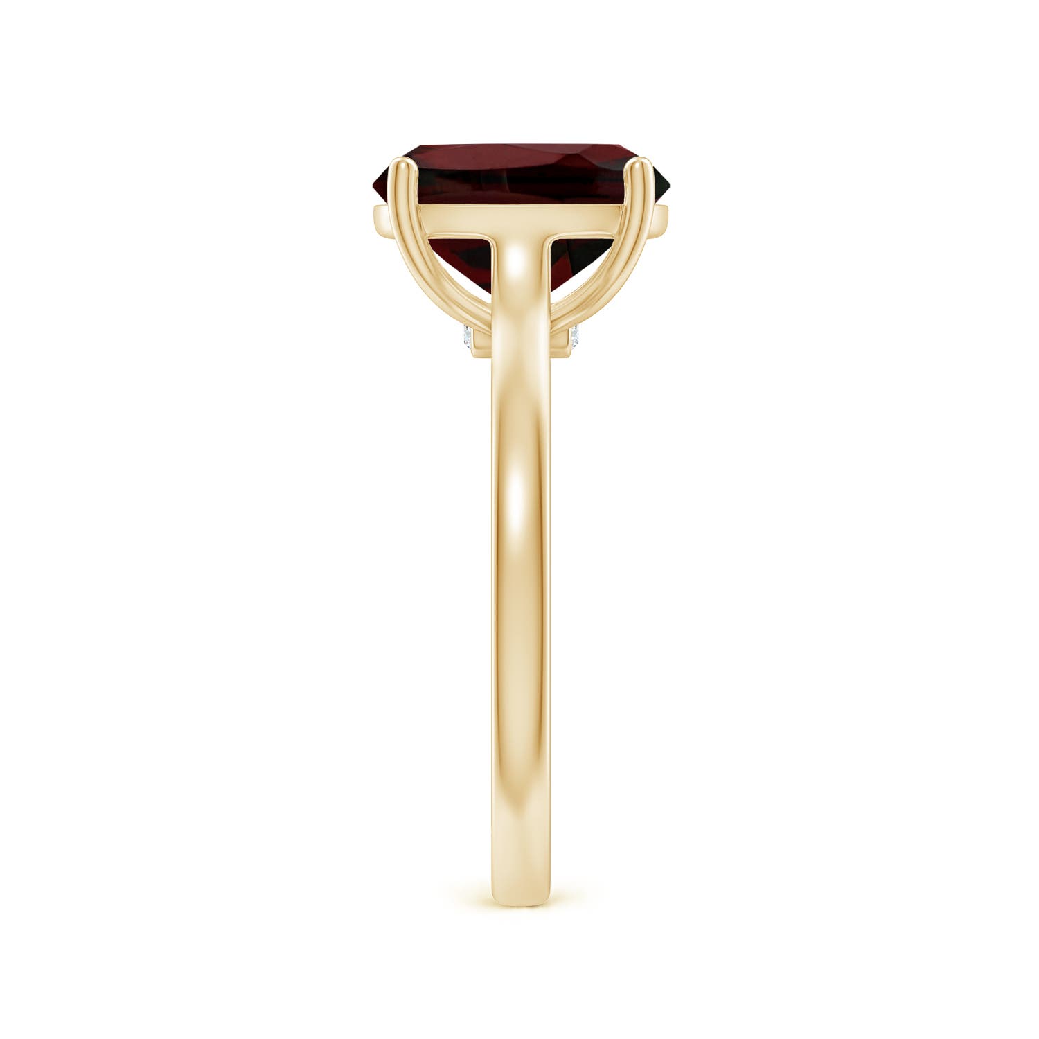 AA - Garnet / 3.37 CT / 14 KT Yellow Gold