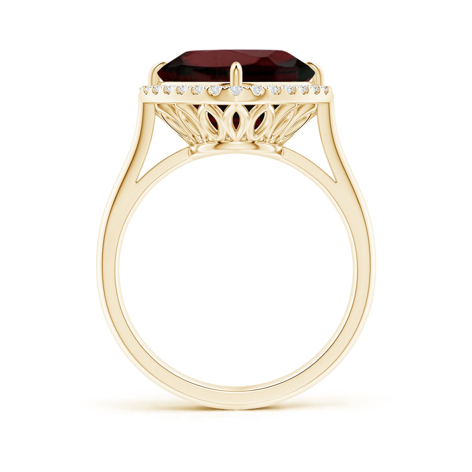 AA - Garnet / 4.42 CT / 14 KT Yellow Gold