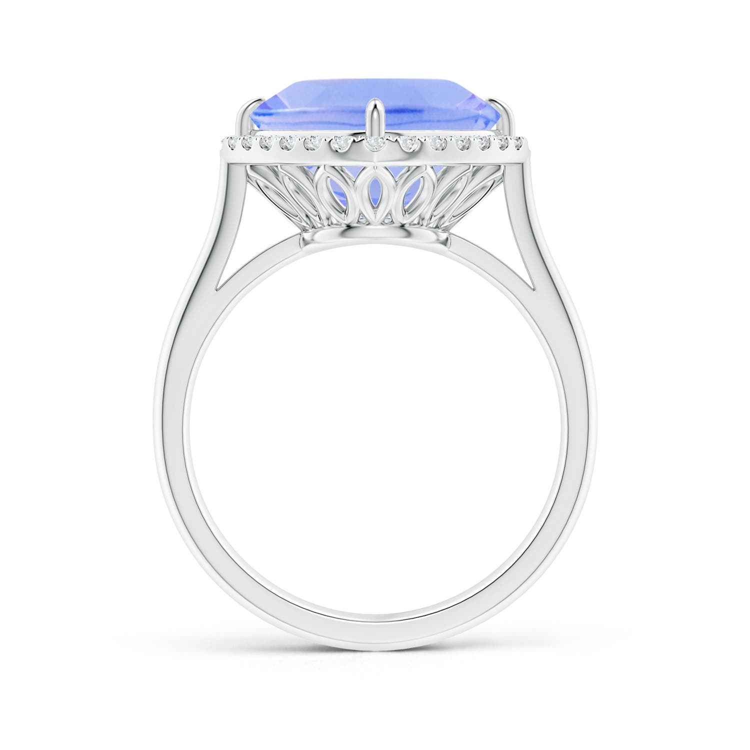 A - Tanzanite / 4.72 CT / 14 KT White Gold