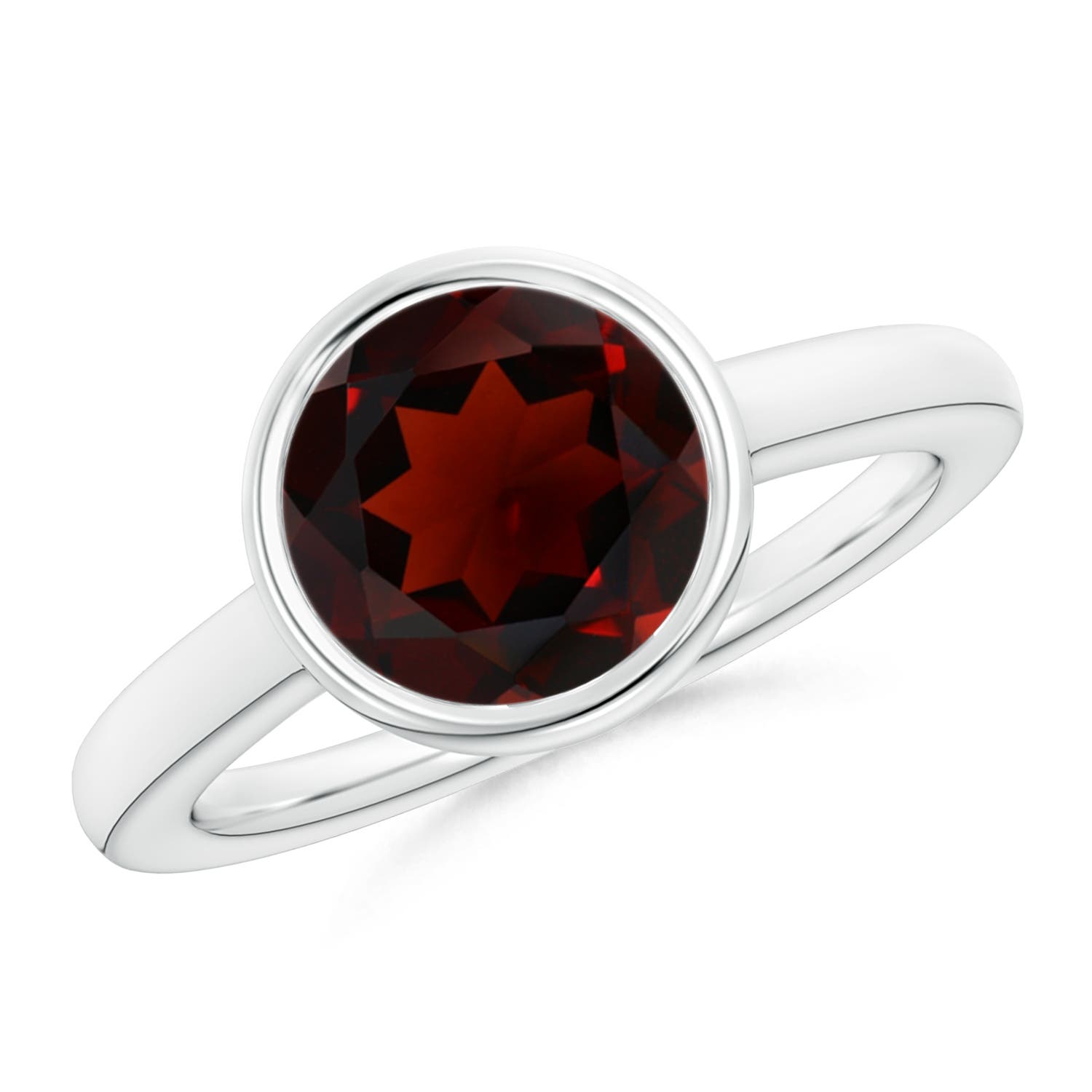 AA - Garnet / 3.2 CT / 14 KT White Gold