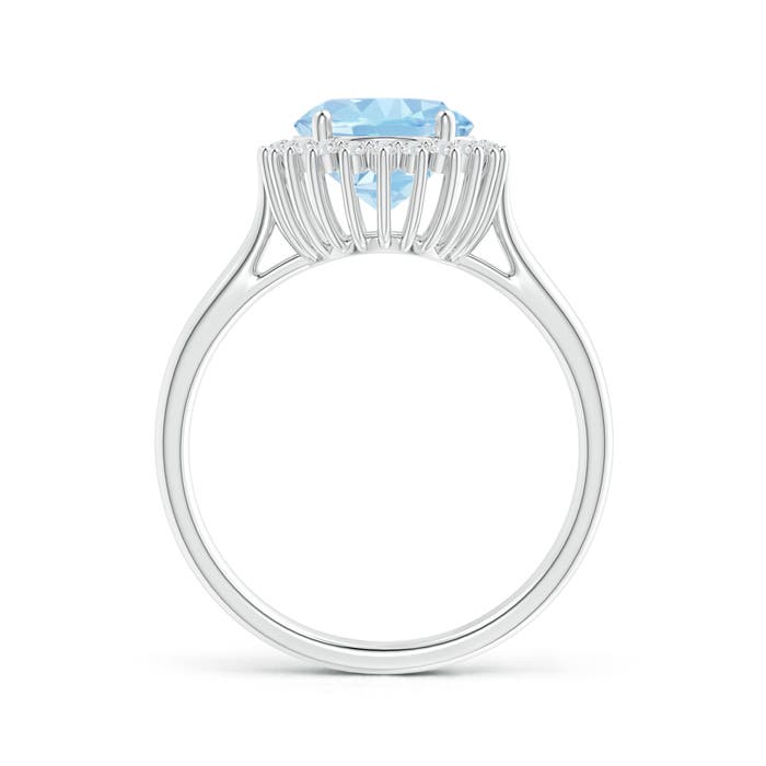 AAA - Aquamarine / 2.39 CT / 14 KT White Gold