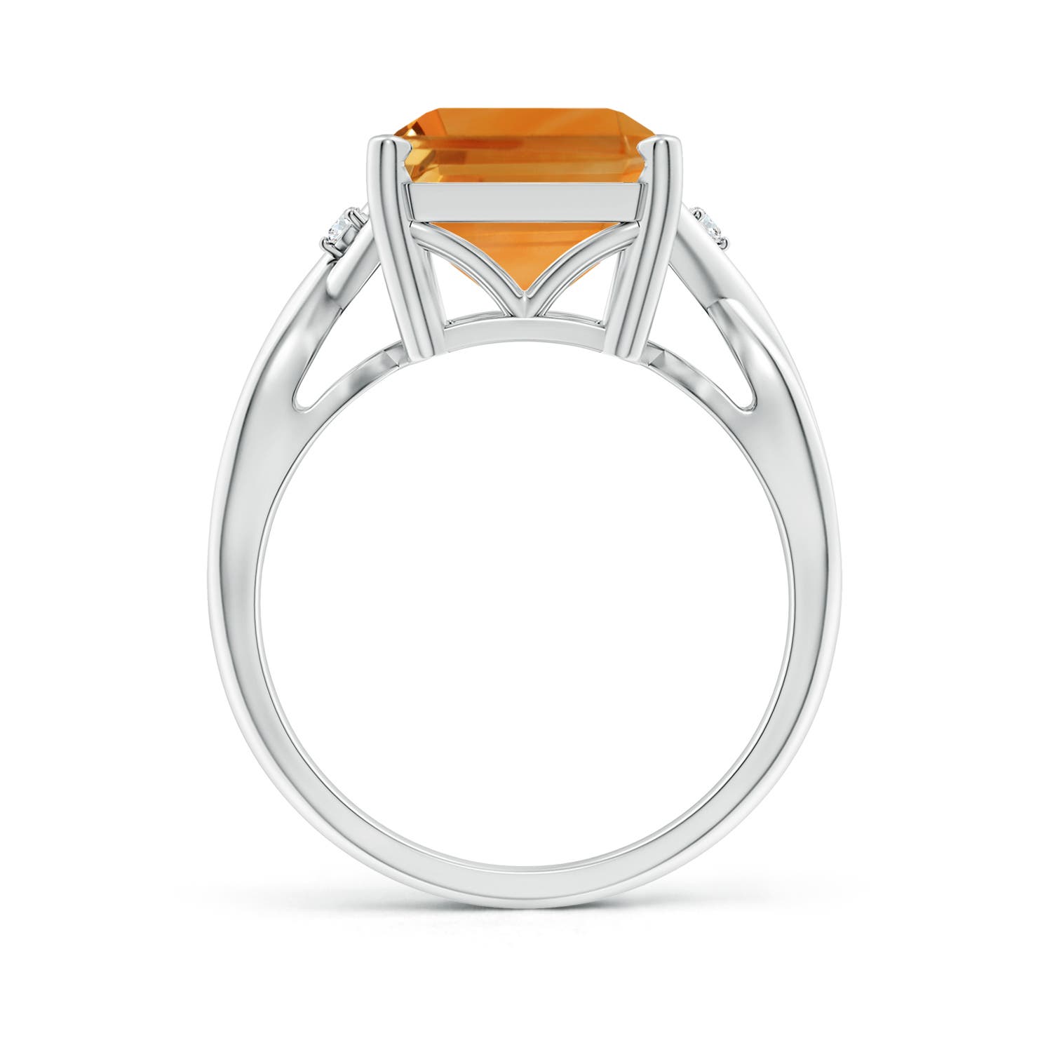 AA - Citrine / 6.83 CT / 14 KT White Gold