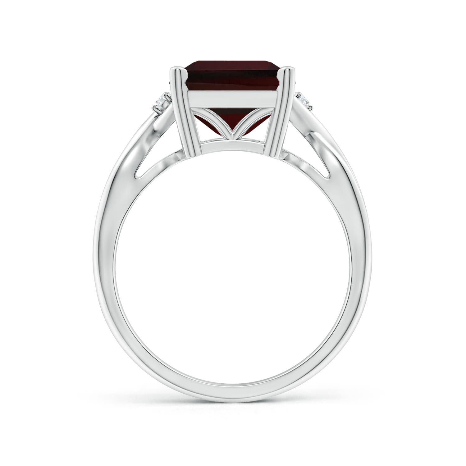 A - Garnet / 5.53 CT / 14 KT White Gold