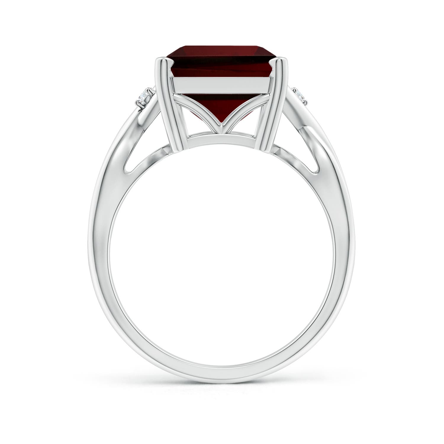 AA - Garnet / 8.53 CT / 14 KT White Gold