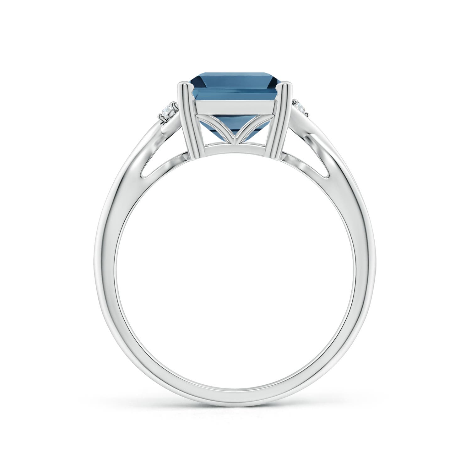 A - London Blue Topaz / 4.03 CT / 14 KT White Gold