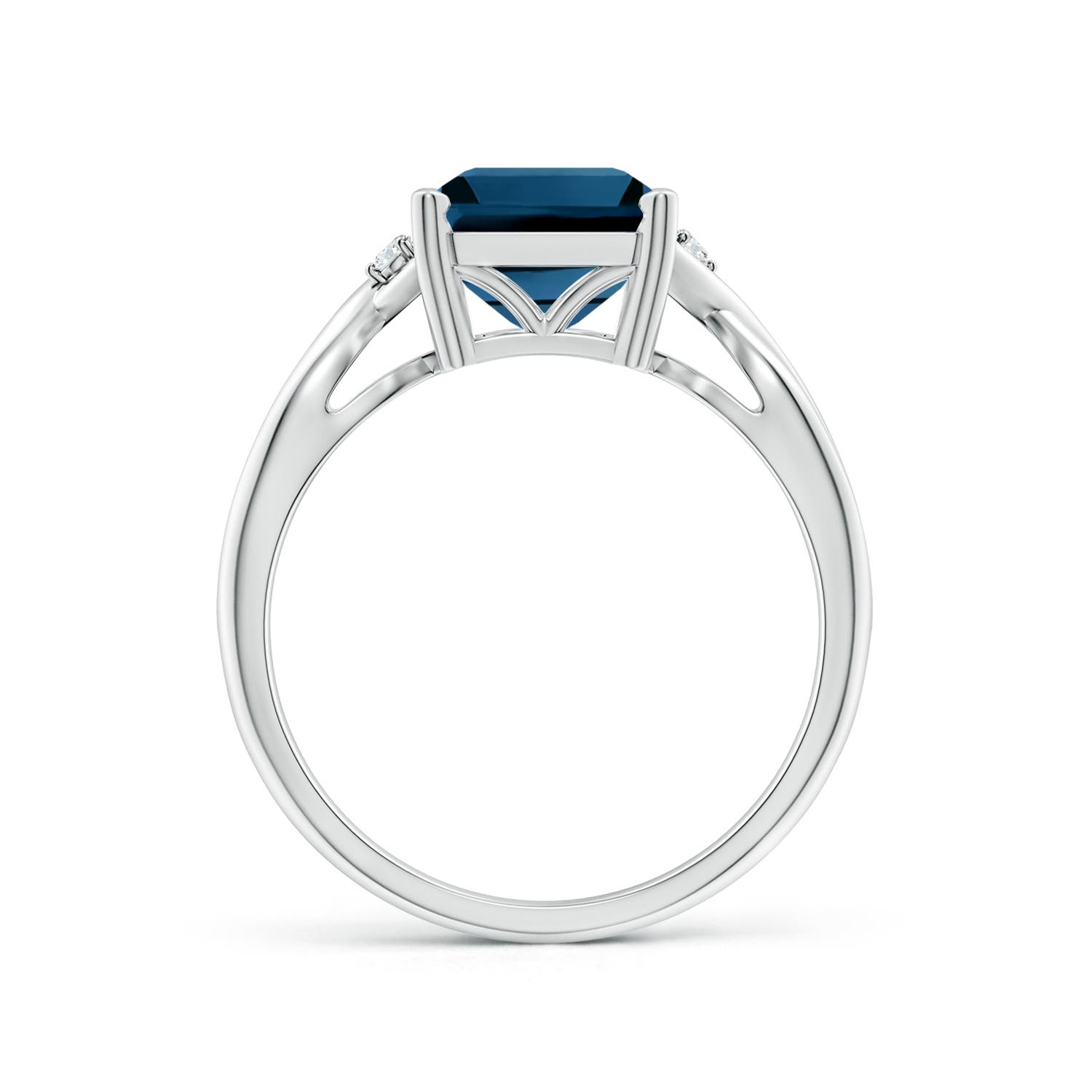 AAAA - London Blue Topaz / 4.03 CT / 14 KT White Gold