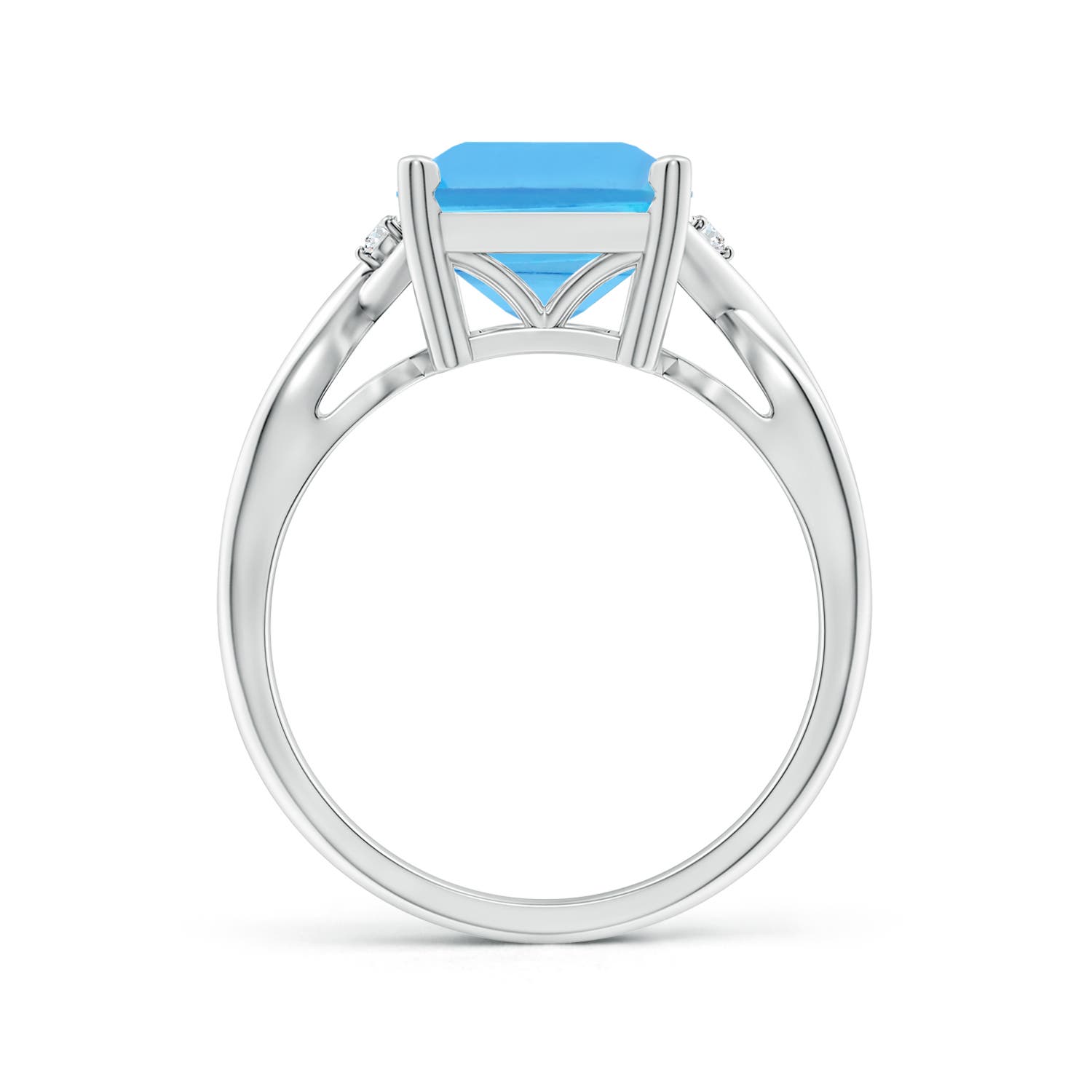 AA - Swiss Blue Topaz / 5.63 CT / 14 KT White Gold