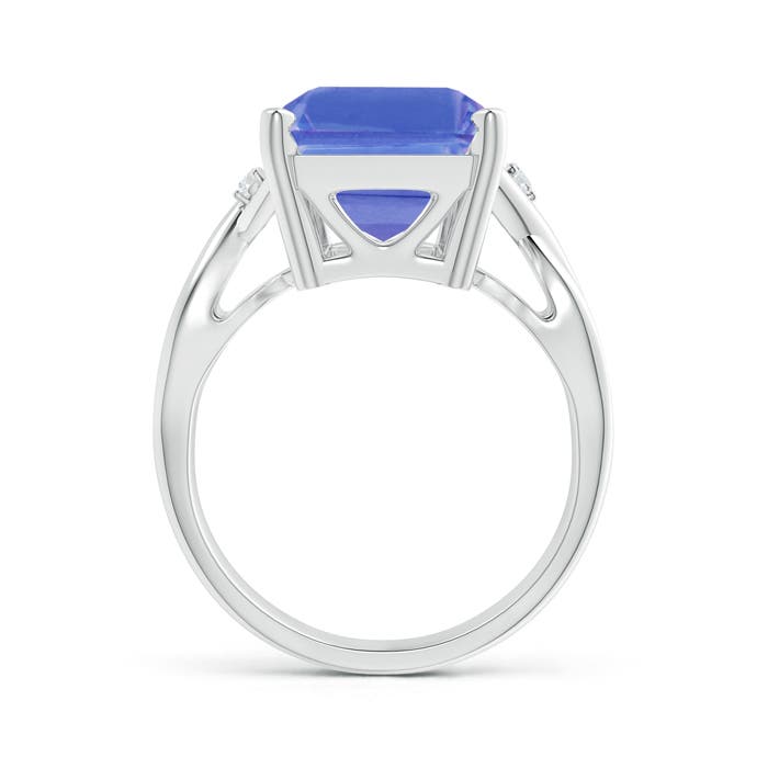 AA - Tanzanite / 7.03 CT / 14 KT White Gold