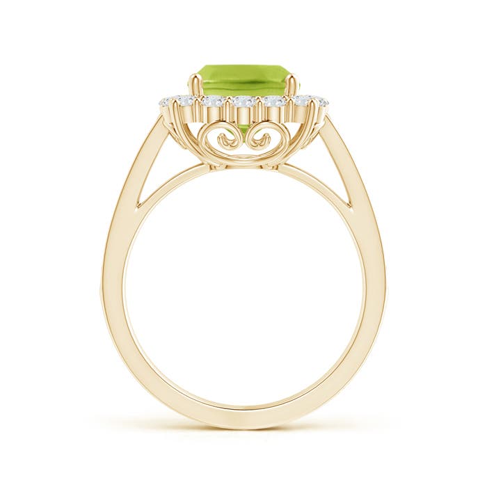 AA - Peridot / 2.56 CT / 14 KT Yellow Gold