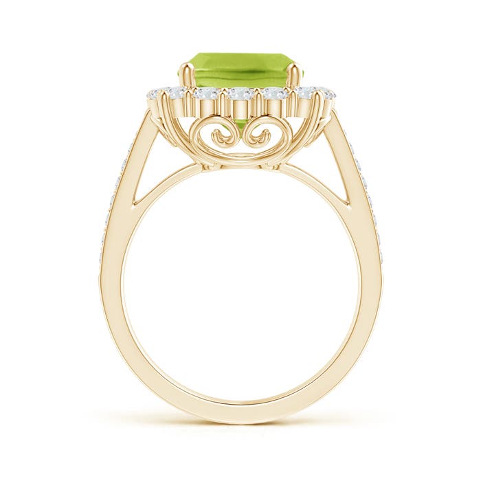 AA - Peridot / 3.58 CT / 14 KT Yellow Gold