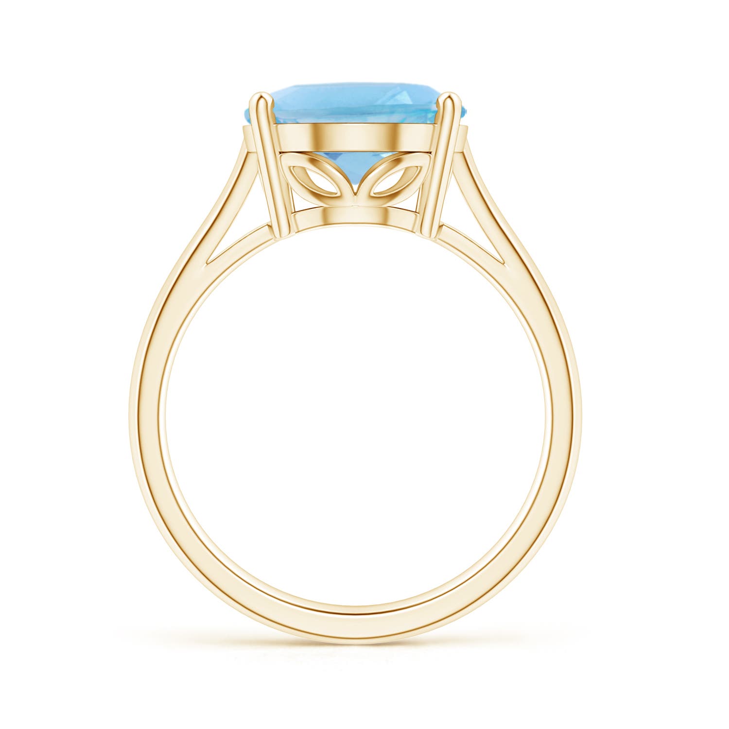 A - Swiss Blue Topaz / 5.6 CT / 14 KT Yellow Gold