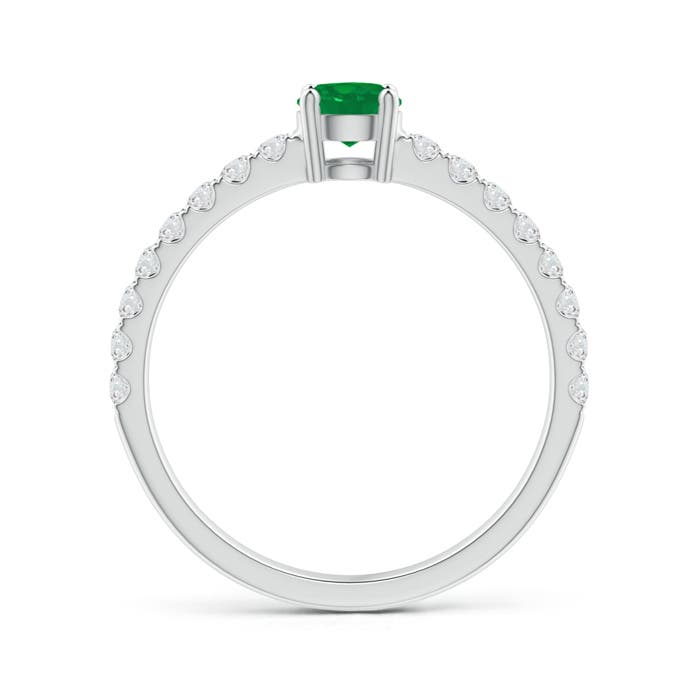 AA - Emerald / 0.69 CT / 14 KT White Gold