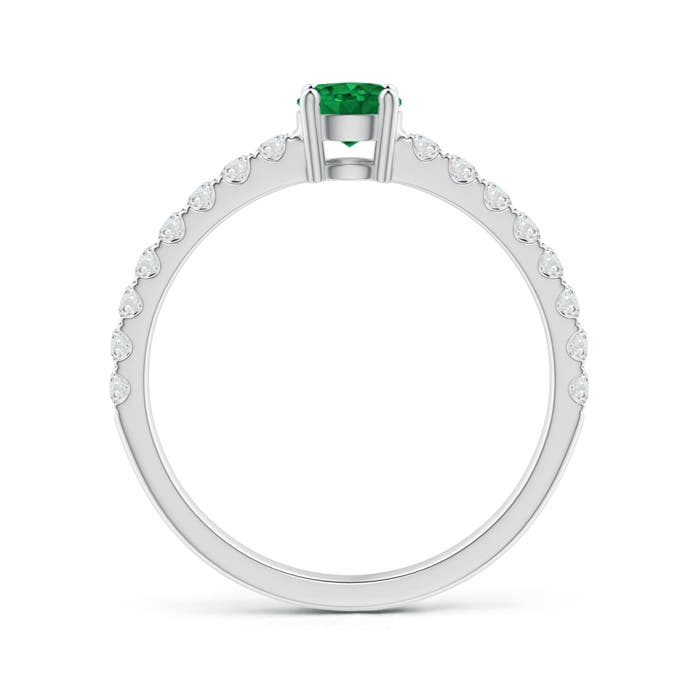 AAA - Emerald / 0.69 CT / 14 KT White Gold