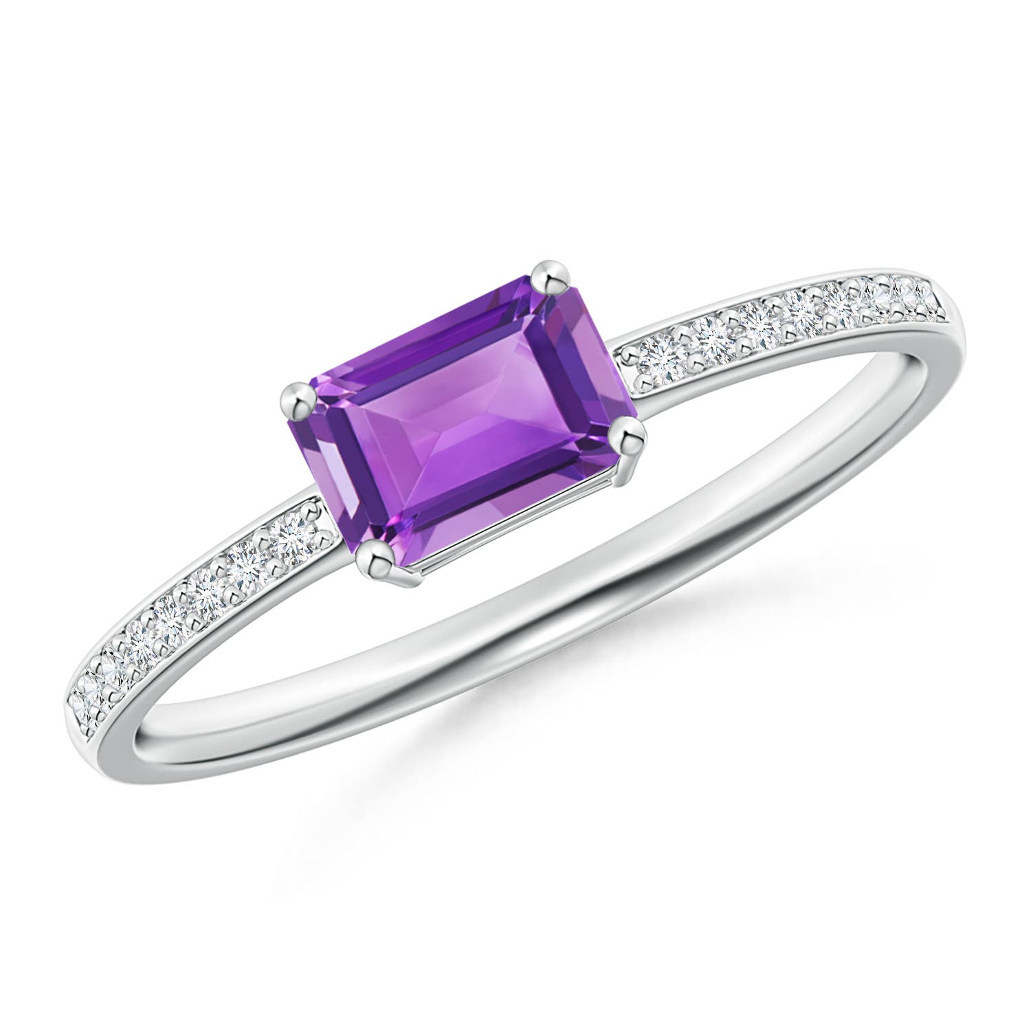 AA - Amethyst / 0.63 CT / 14 KT White Gold