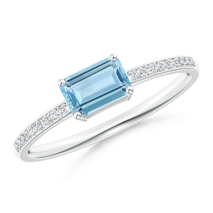 AAA - Aquamarine / 0.58 CT / 14 KT White Gold