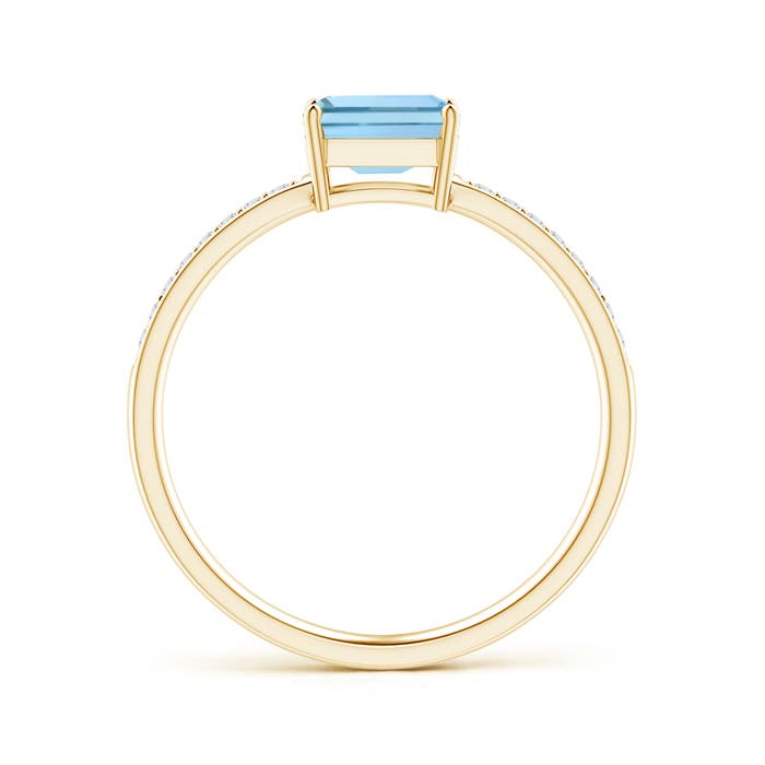 AAA - Aquamarine / 0.58 CT / 14 KT Yellow Gold