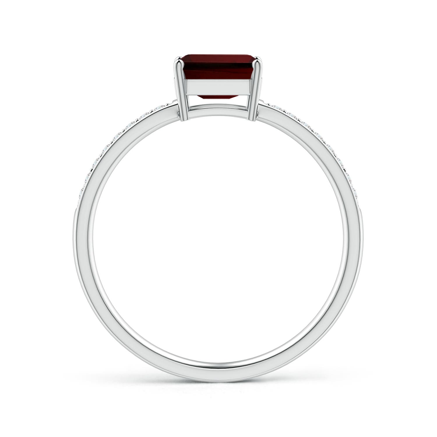 AA - Garnet / 0.78 CT / 14 KT White Gold