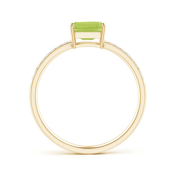 AA - Peridot / 0.68 CT / 14 KT Yellow Gold