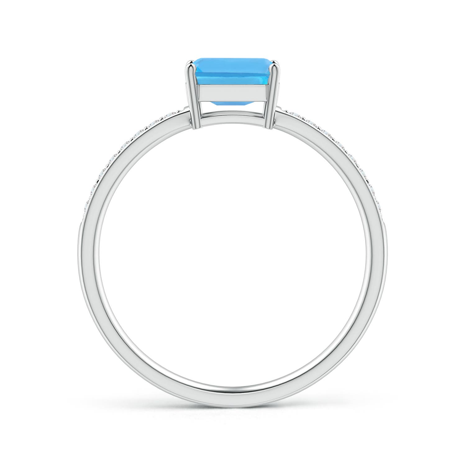 AA - Swiss Blue Topaz / 0.73 CT / 14 KT White Gold