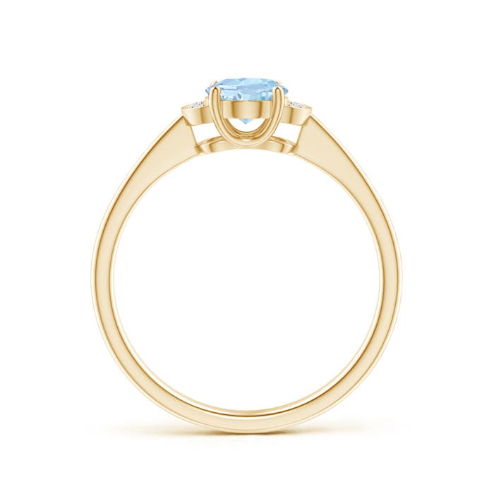 AA - Aquamarine / 0.64 CT / 14 KT Yellow Gold