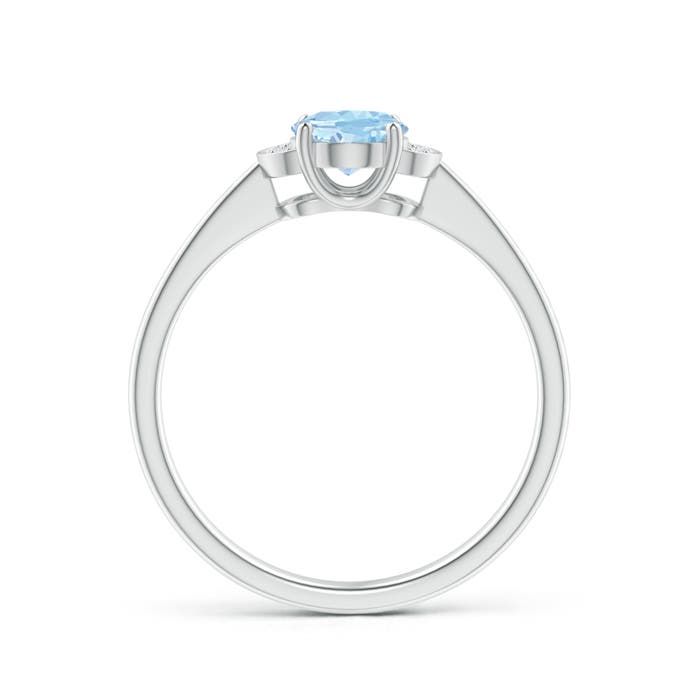 AAA - Aquamarine / 0.64 CT / 14 KT White Gold