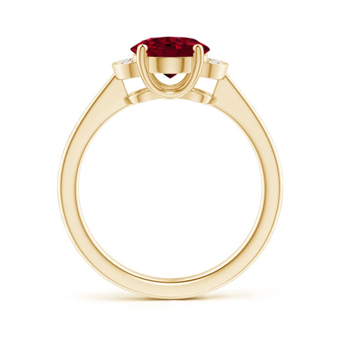 AAA - Garnet / 2.06 CT / 14 KT Yellow Gold