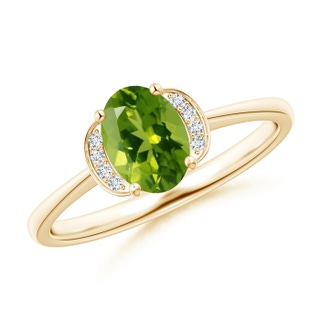 7x5mm AAAA Solitaire Oval Peridot and Diamond Collar Ring in Yellow Gold