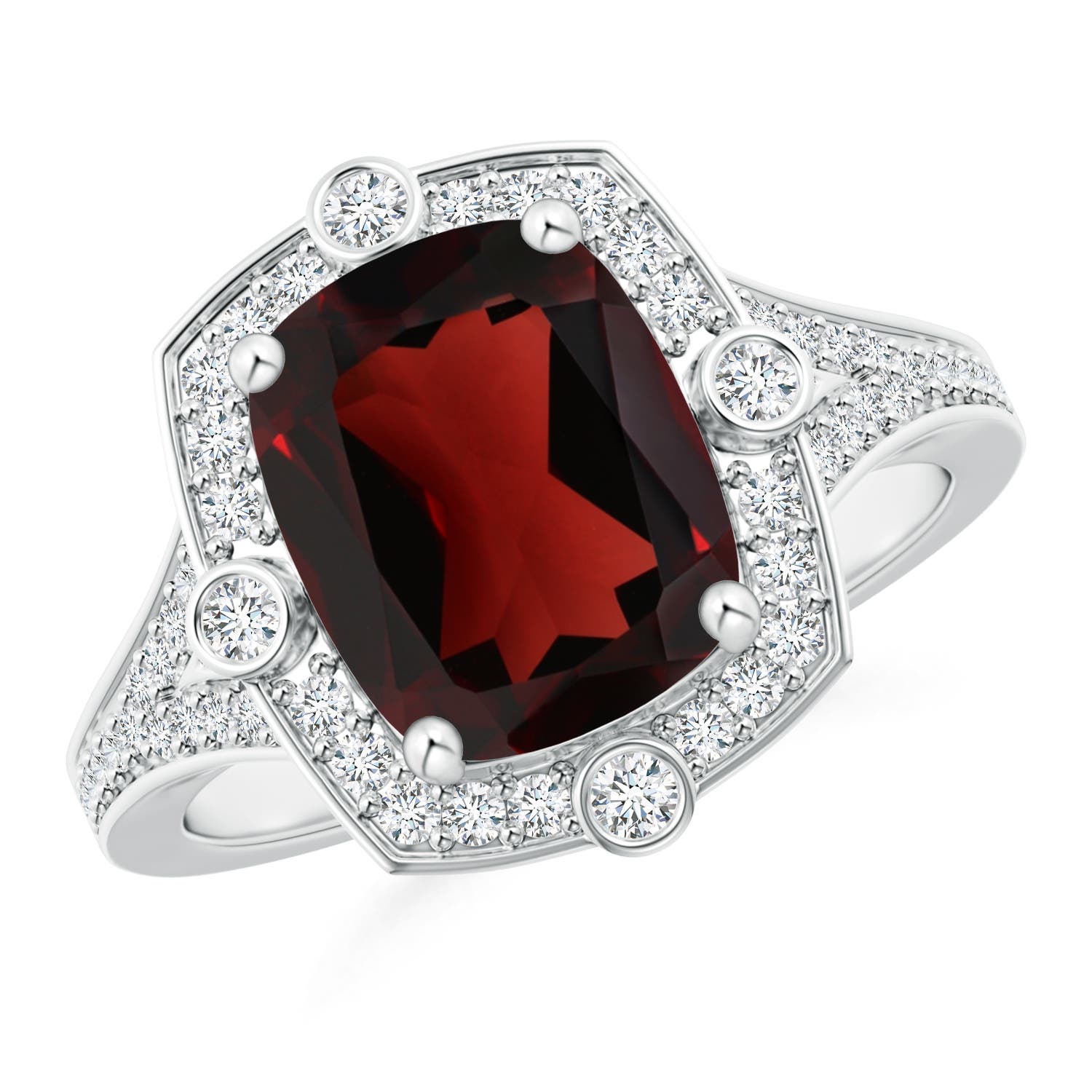 AA - Garnet / 3.65 CT / 14 KT White Gold