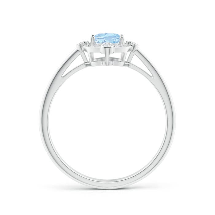 AA - Aquamarine / 0.72 CT / 14 KT White Gold