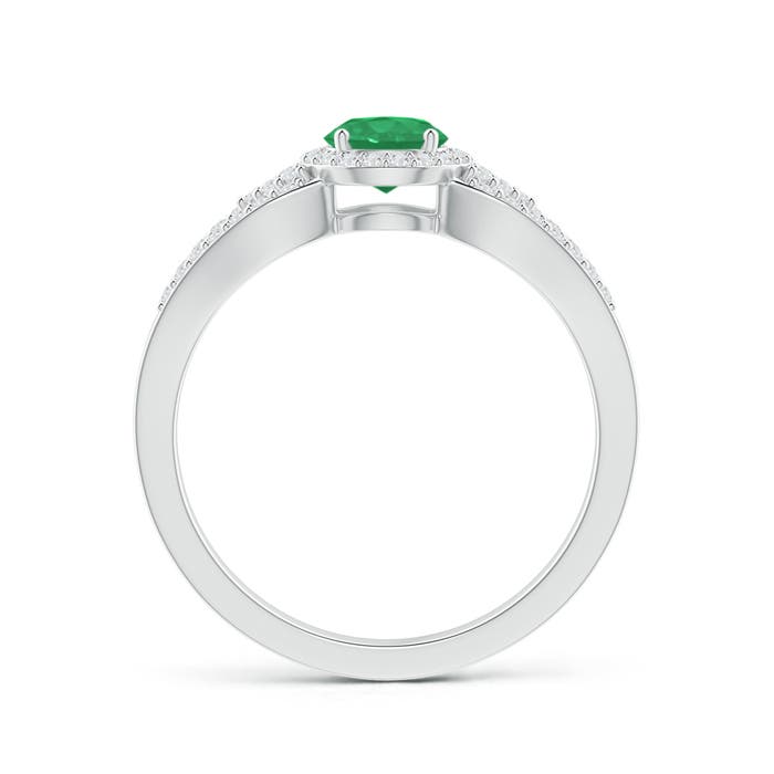 A - Emerald / 0.74 CT / 14 KT White Gold