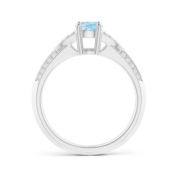 AAA - Aquamarine / 0.78 CT / 14 KT White Gold