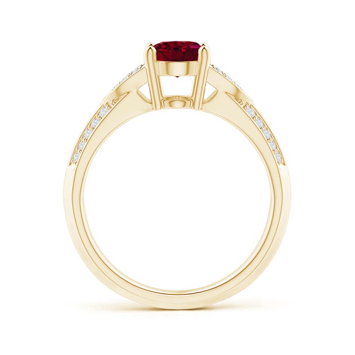 AA - Garnet / 1.63 CT / 14 KT Yellow Gold