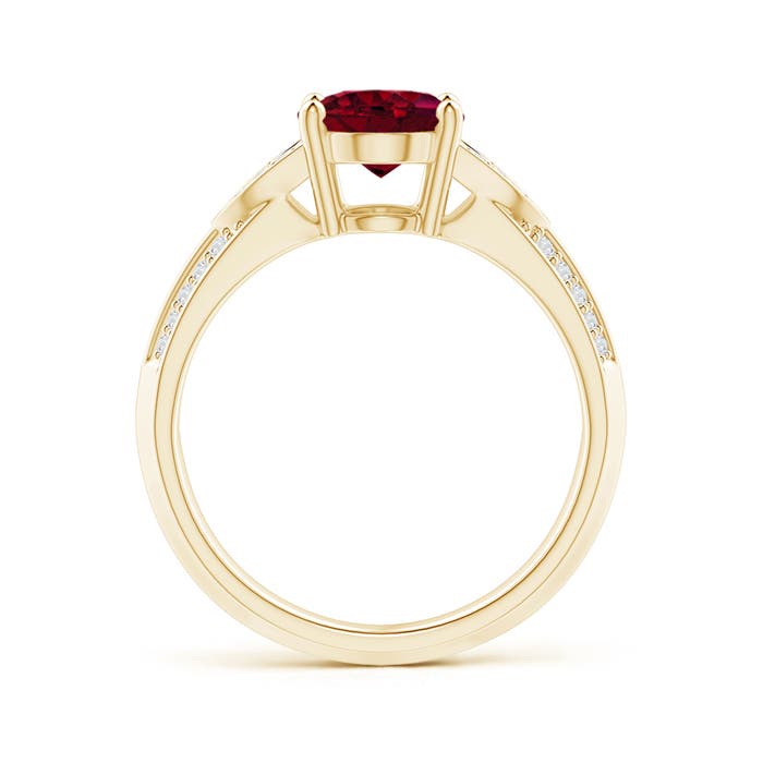 AA - Garnet / 2.18 CT / 14 KT Yellow Gold