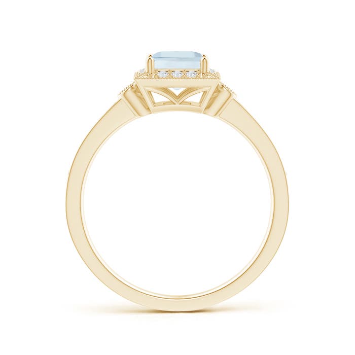 A - Aquamarine / 0.72 CT / 14 KT Yellow Gold