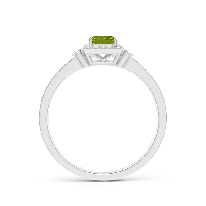 AAA - Peridot / 0.46 CT / 14 KT White Gold