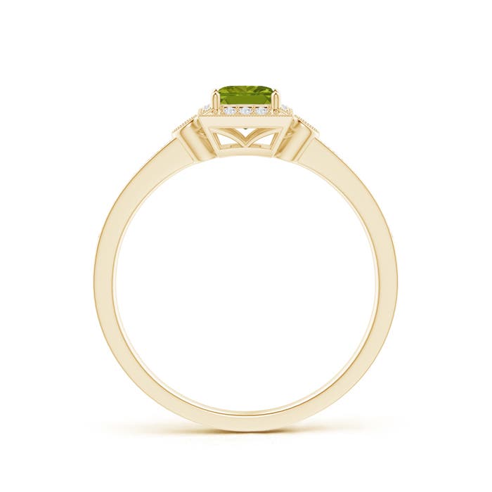 AAA - Peridot / 0.46 CT / 14 KT Yellow Gold