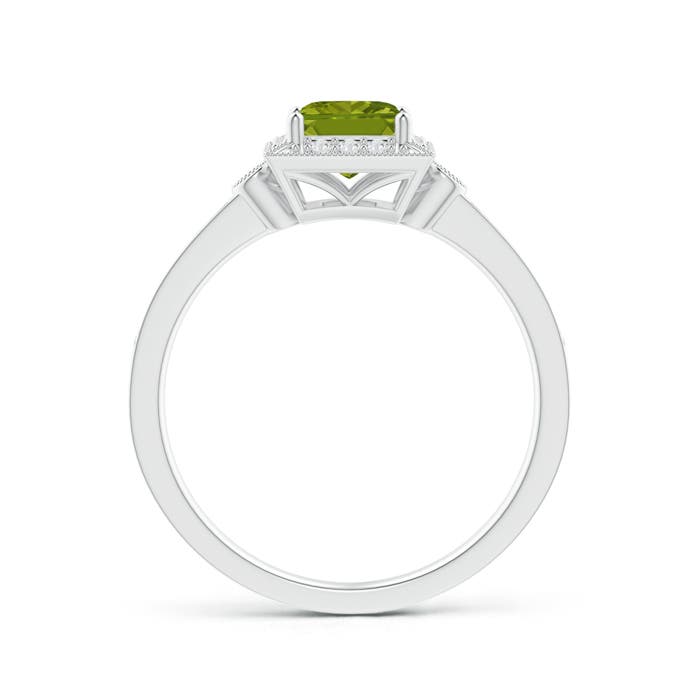 AAA - Peridot / 0.82 CT / 14 KT White Gold