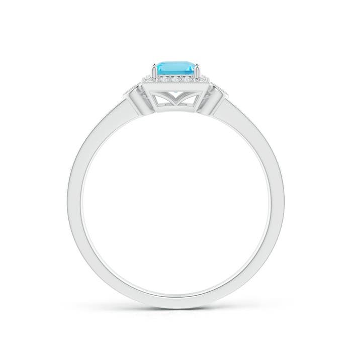 A - Swiss Blue Topaz / 0.6 CT / 14 KT White Gold