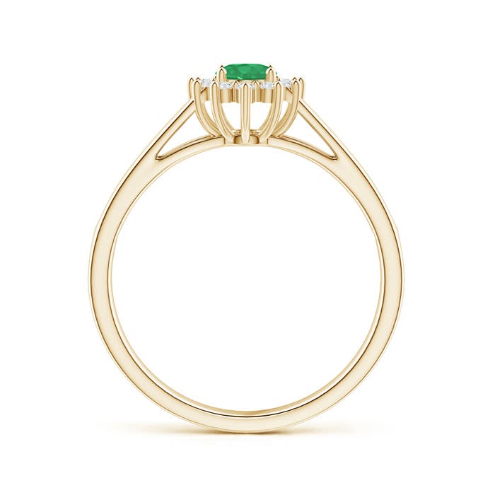 A - Emerald / 0.4 CT / 14 KT Yellow Gold