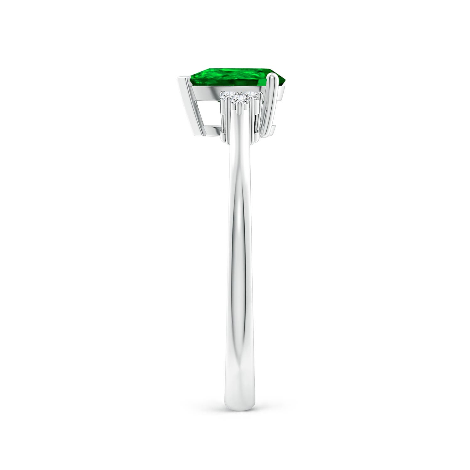 AAAA - Emerald / 0.66 CT / 14 KT White Gold