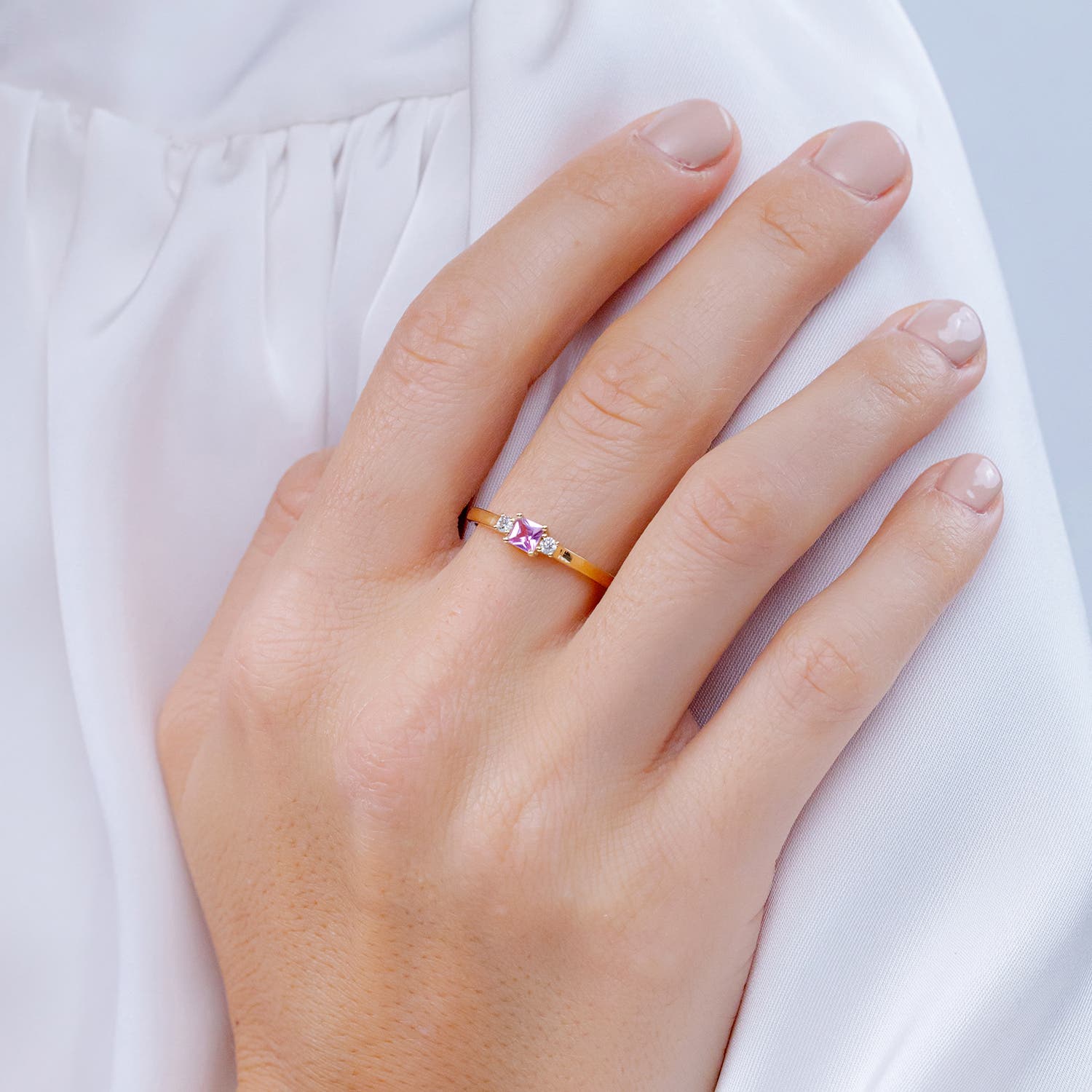 SR1126PSD lifestyle image - lifestyle 3