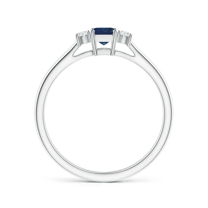 AA - Blue Sapphire / 0.37 CT / 14 KT White Gold