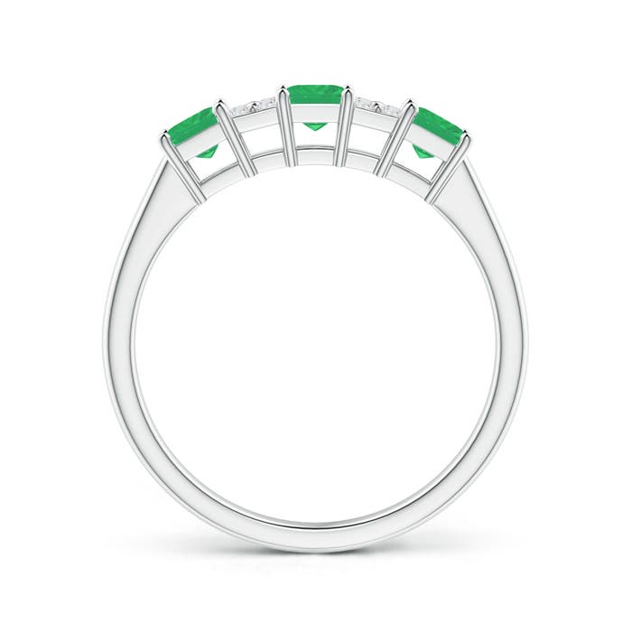 A - Emerald / 0.53 CT / 14 KT White Gold