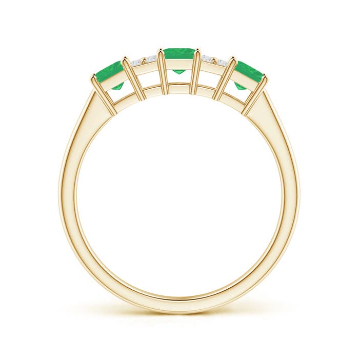 A - Emerald / 0.53 CT / 14 KT Yellow Gold