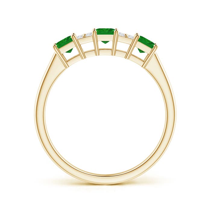 AAA - Emerald / 0.53 CT / 14 KT Yellow Gold